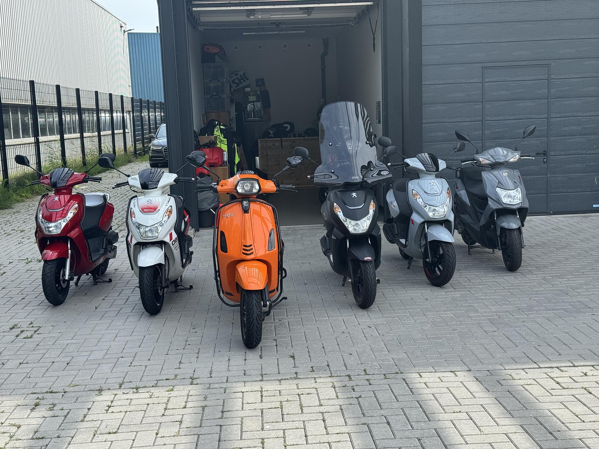 Scooterrijschool scooters Alkmaar Hoorn