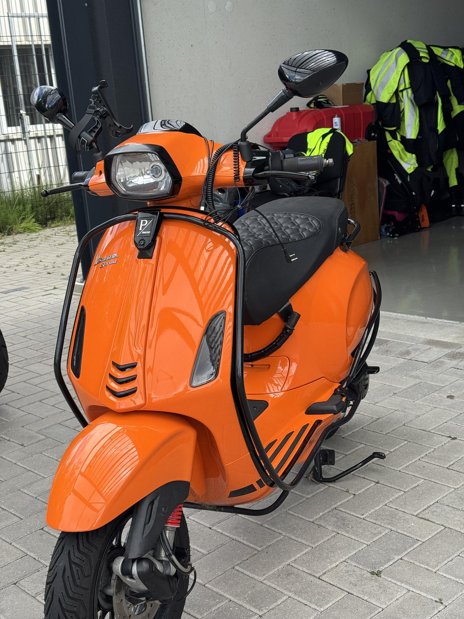 Vespa instructeur scooter